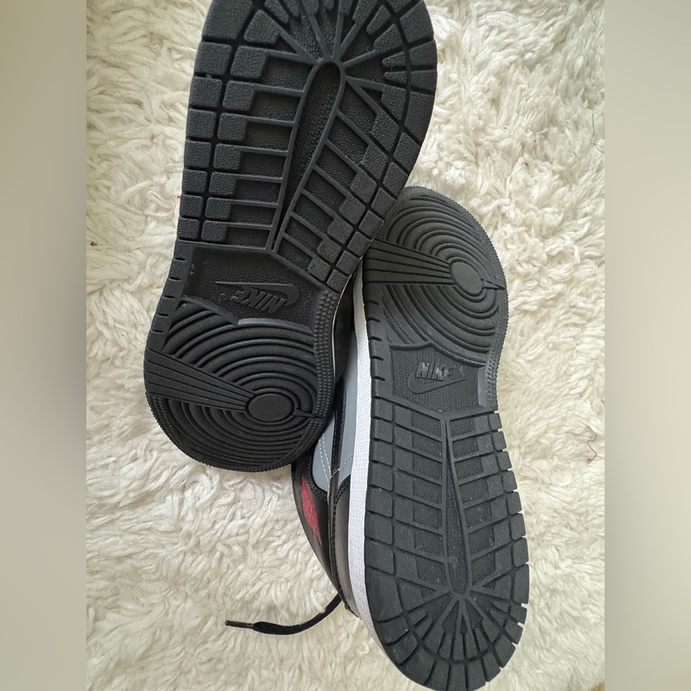 Jordan 1 Mid Shadow - Picture 6 of 8